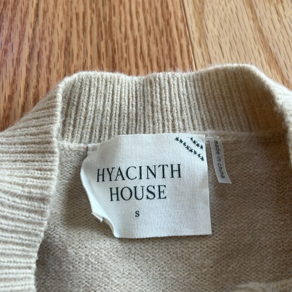 Hyacinth House small oatmeal pom pom melinda sweater - Picture 8 of 10